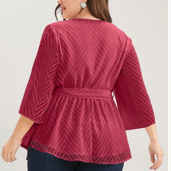 NWT BloomChic wrap top - Picture 2 of 9